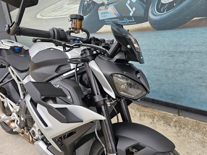 2026 BMW Motorrad M 1000 R Silver