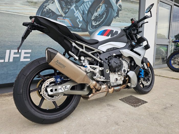 2026 BMW Motorrad M 1000 R Silver