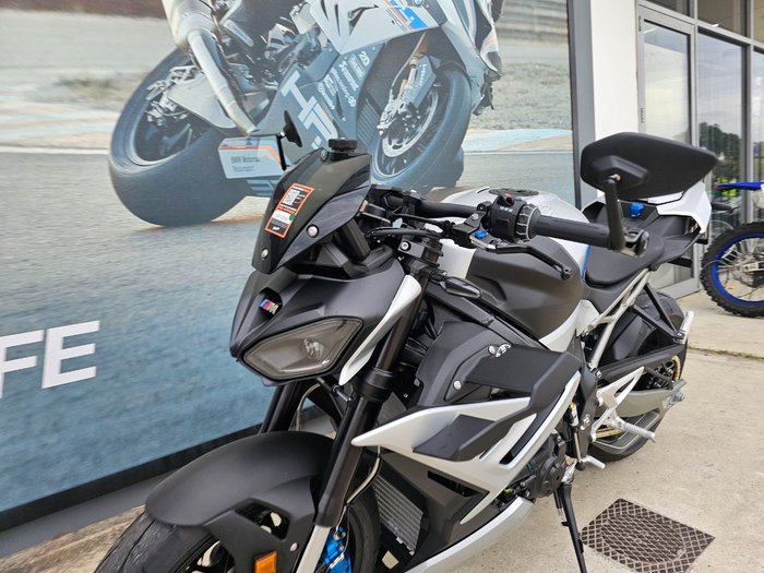 2026 BMW Motorrad M 1000 R Silver