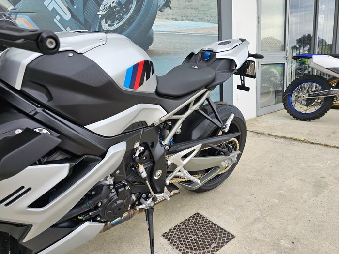 2026 BMW Motorrad M 1000 R Silver