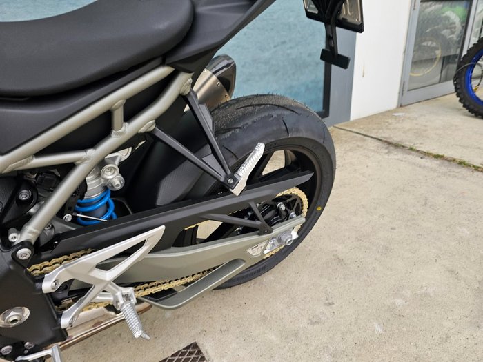 2026 BMW Motorrad M 1000 R Silver