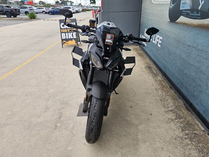 2026 BMW Motorrad M 1000 R Silver