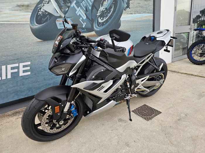 2026 BMW Motorrad M 1000 R Silver