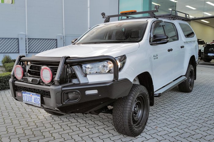2022 Toyota Hilux SR