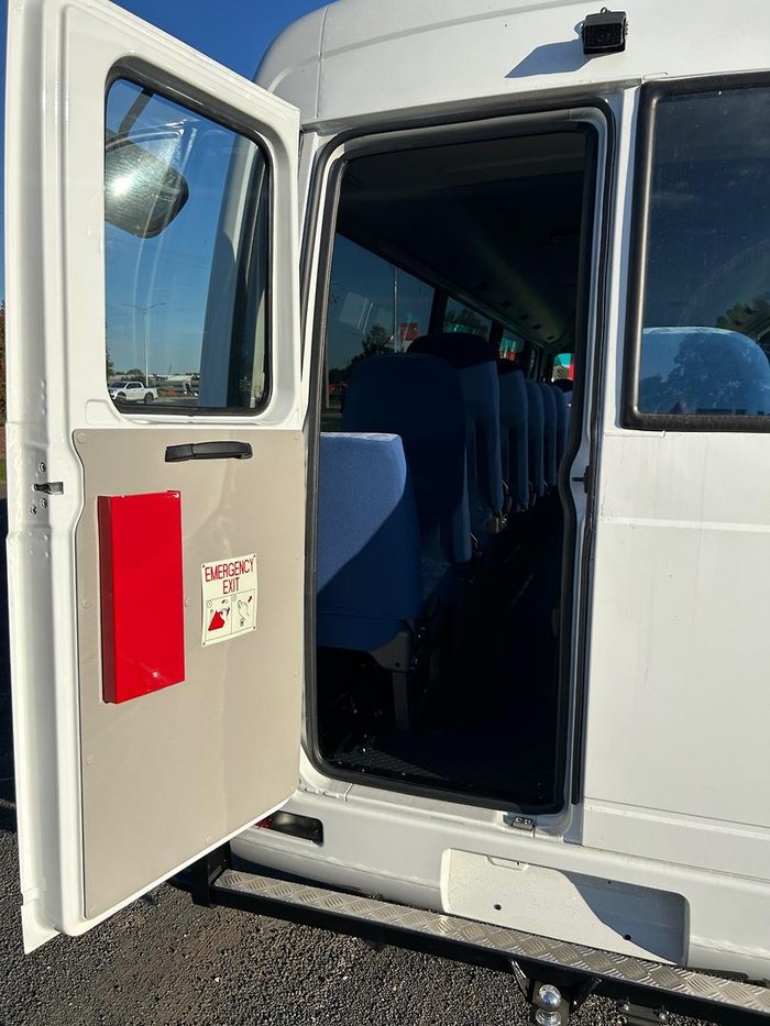 2026 Fuso Rosa 25 Seat
