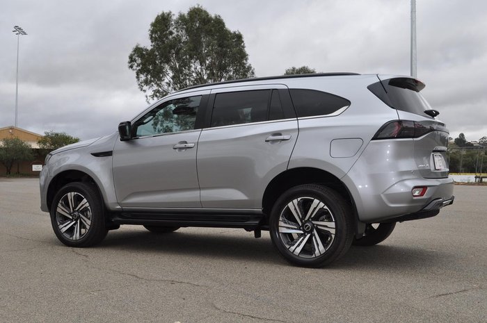 2025 Isuzu MU-X LS-T