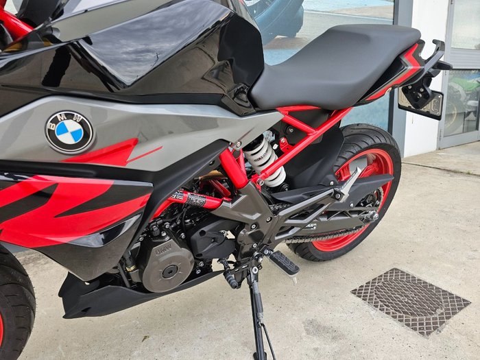 2024 BMW Motorrad G 310 R GRANITGRAU METALLIC