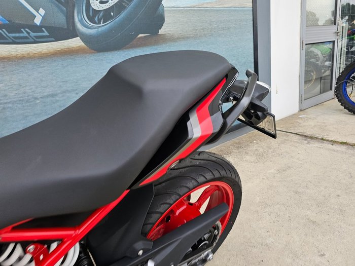 2024 BMW Motorrad G 310 R GRANITGRAU METALLIC