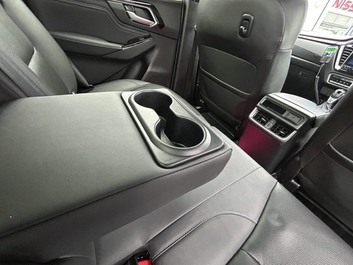 2021 ISUZU D-MAX X-TERRAIN DUAL CAB
