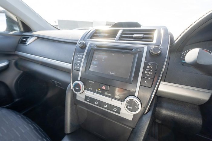 2016 Toyota Camry Altise
