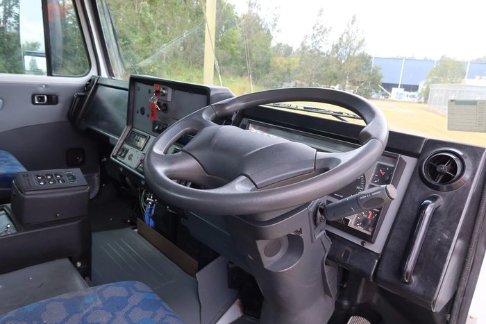 2018 Iveco Acco F2350G 280