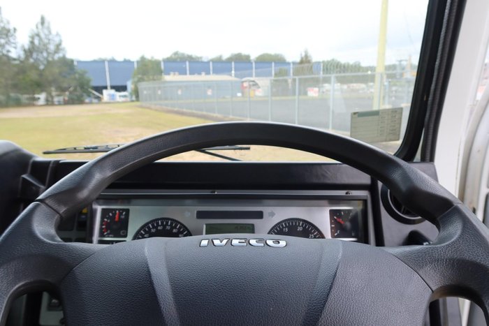 2018 Iveco Acco F2350G 280