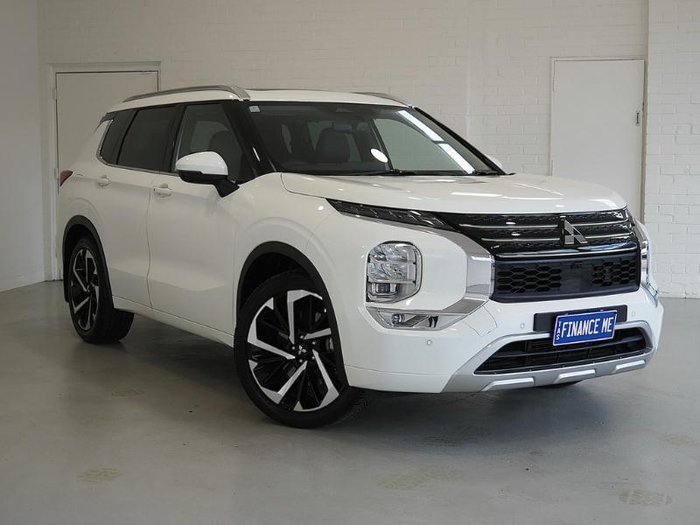 2023 Mitsubishi Outlander Exceed