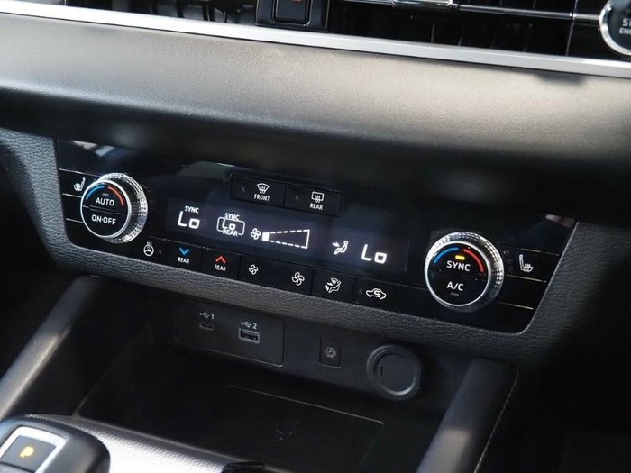 2023 Mitsubishi Outlander Exceed