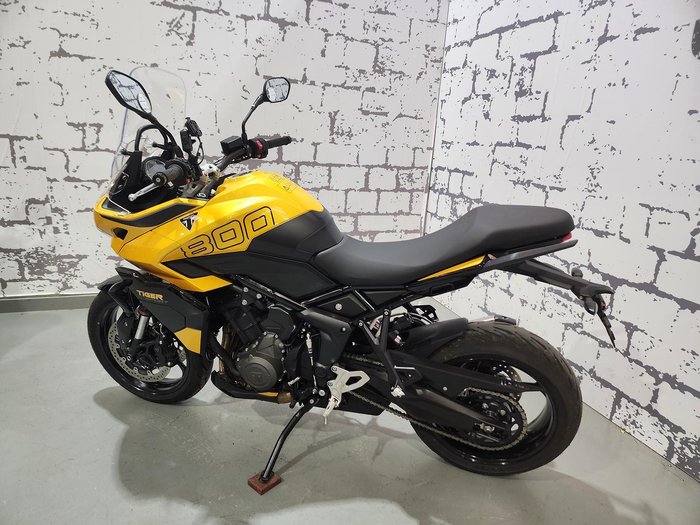2025 Triumph Tiger Sport 800 Tiger Yellow