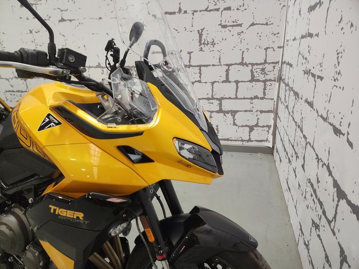 2025 Triumph Tiger Sport 800 Tiger Yellow