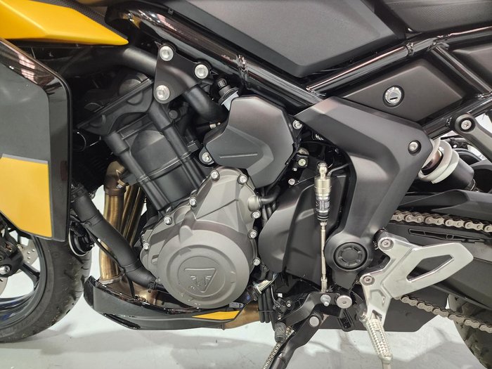 2025 Triumph Tiger Sport 800 Tiger Yellow