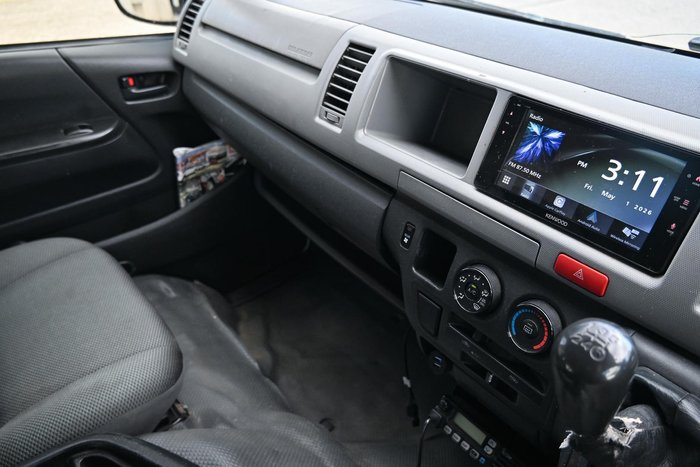 2013 Toyota Hiace Commuter