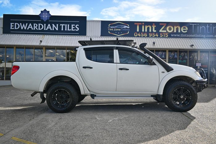 2015 Mitsubishi Triton GLX