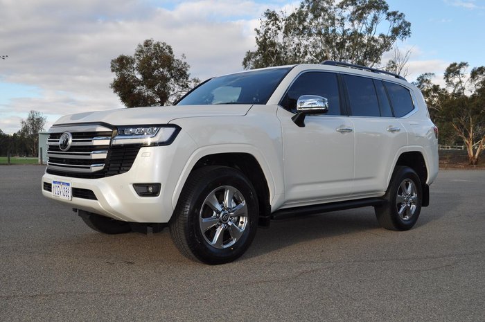 2024 Toyota Landcruiser Sahara
