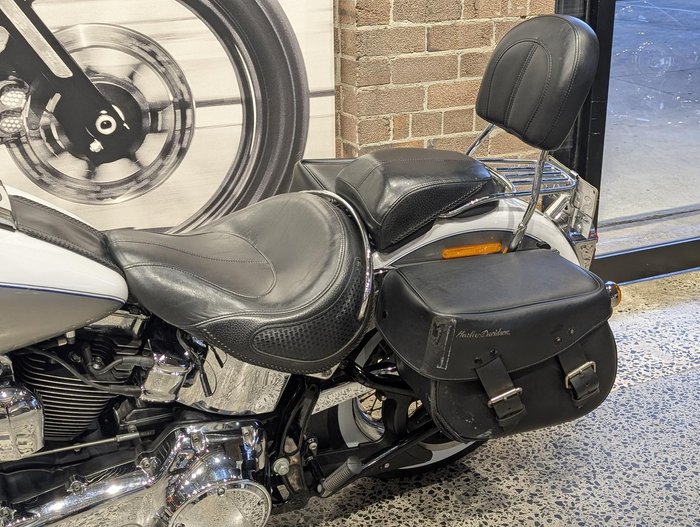 2009 Harley-Davidson Softail Deluxe 1584 (FLSTN) Softail Gold