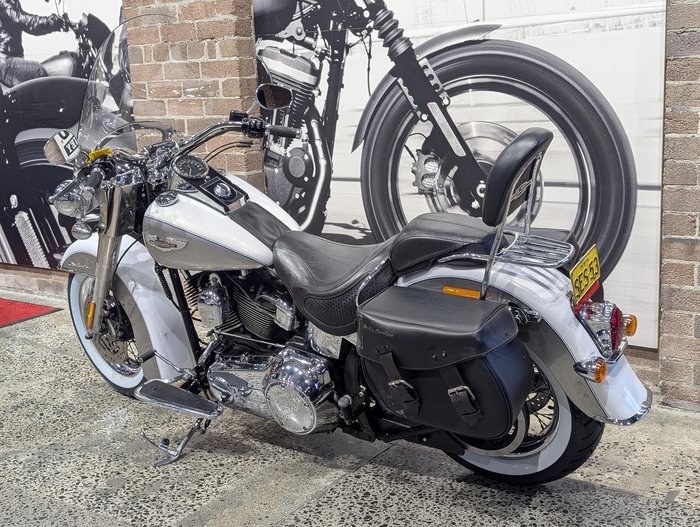 2009 Harley-Davidson Softail Deluxe 1584 (FLSTN) Softail Gold