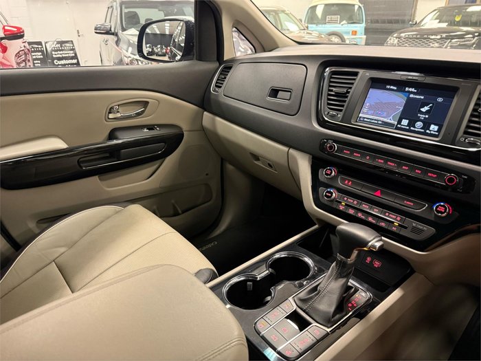 2018 Kia Carnival Platinum
