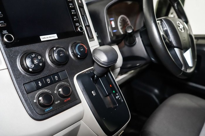 2021 Toyota Hiace Commuter