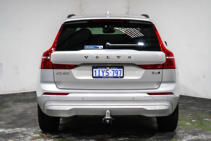 2022 Volvo XC60 B5 Momentum