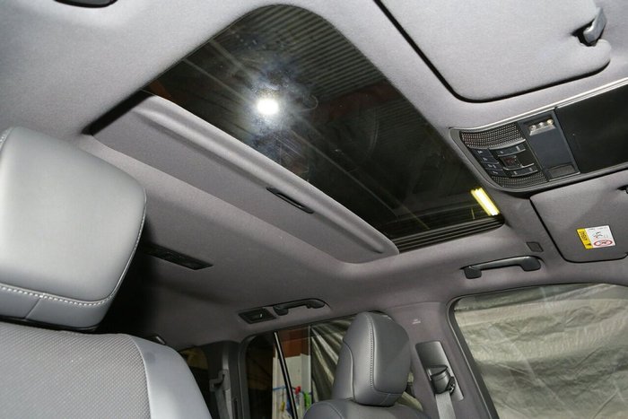 2025 Toyota Landcruiser VX