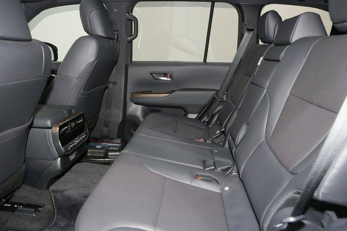 2025 Toyota Landcruiser VX