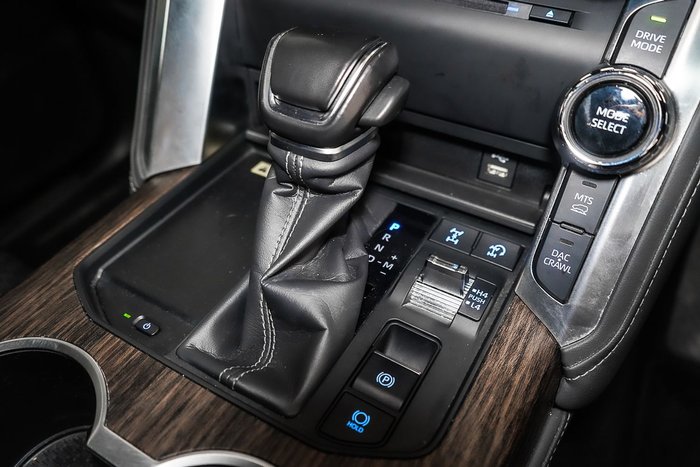 2024 Toyota Landcruiser Sahara