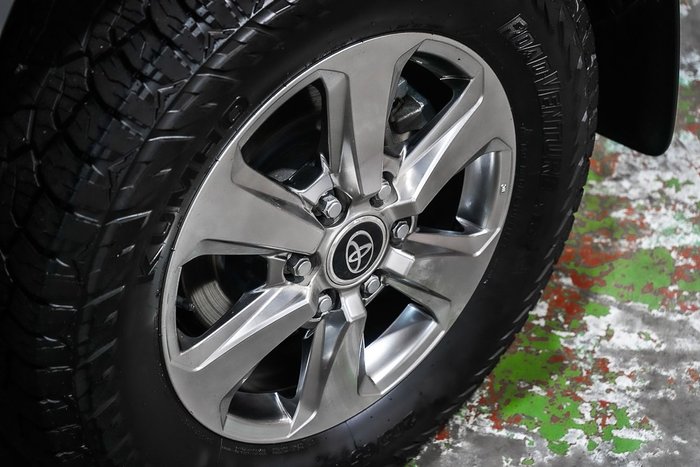 2024 Toyota Landcruiser Sahara