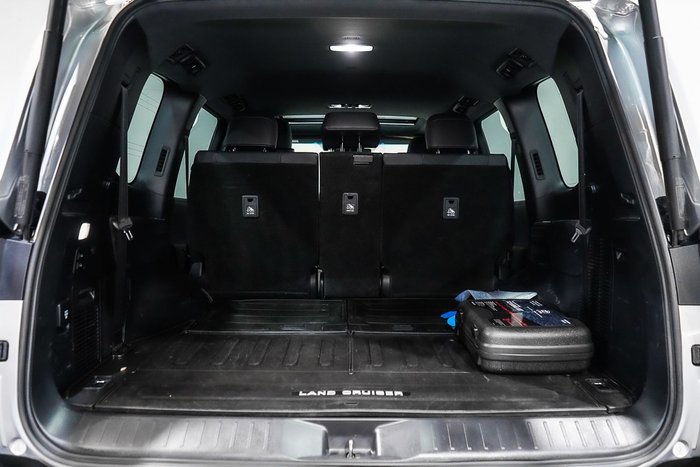 2024 Toyota Landcruiser Sahara