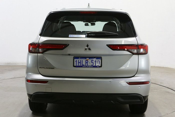 2021 Mitsubishi Outlander ES