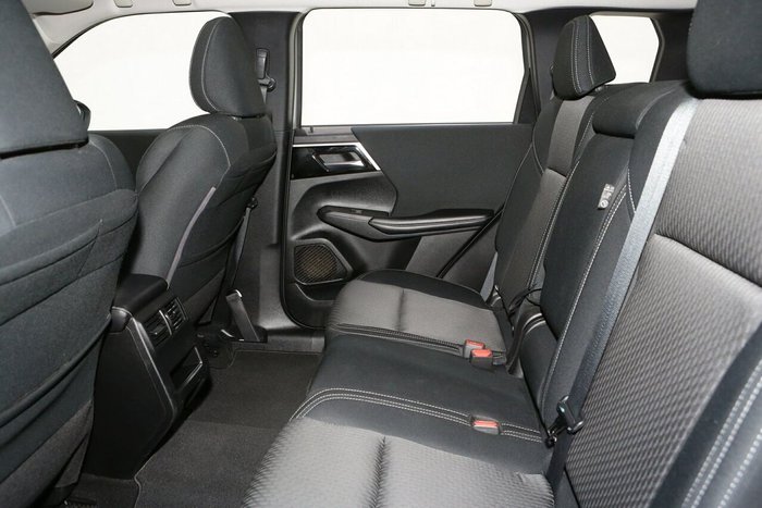 2021 Mitsubishi Outlander ES