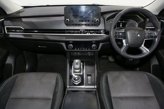 2021 Mitsubishi Outlander ES