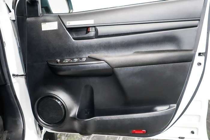 2019 Toyota Hilux SR