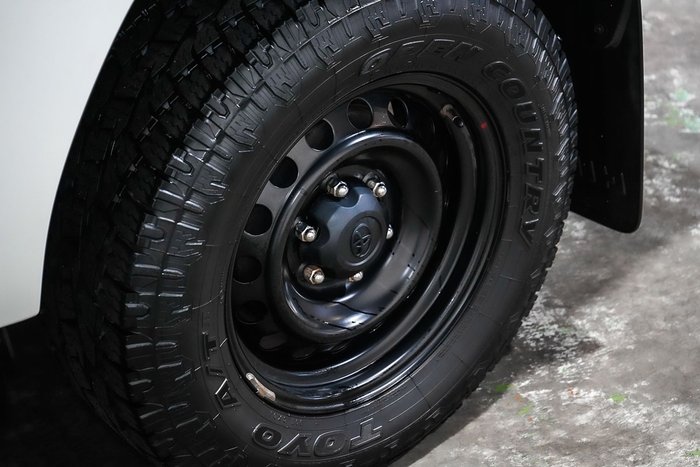 2019 Toyota Hilux SR