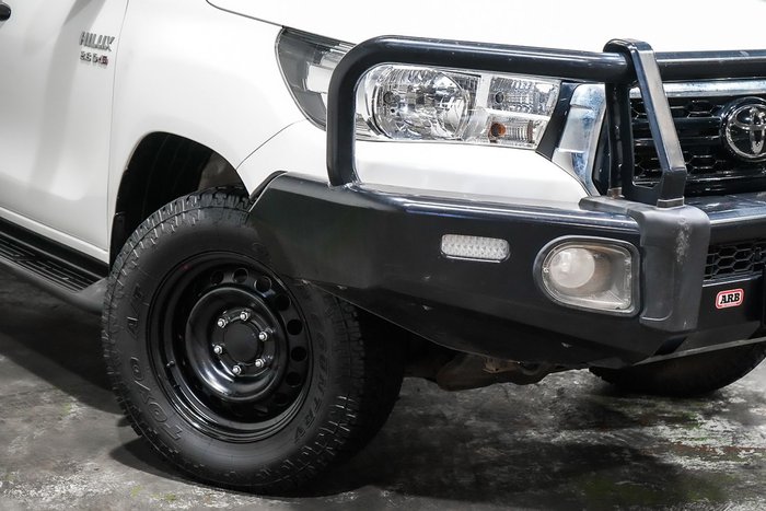 2019 Toyota Hilux SR