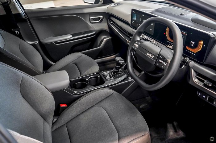 2025 Kia K4 S