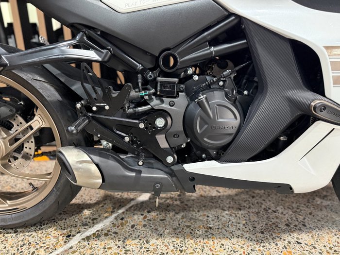 2025 CFMoto 450 SR S WHITE