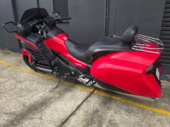 2013 Honda GOLDWING F6B RED