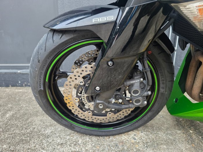 2013 Kawasaki Z1000 GREEN