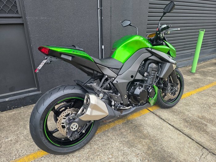 2013 Kawasaki Z1000 GREEN