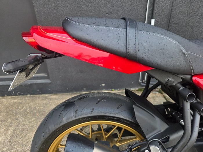 2023 Kawasaki Z650 RS RED