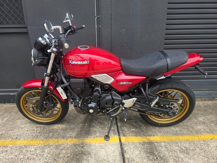 2023 Kawasaki Z650 RS RED