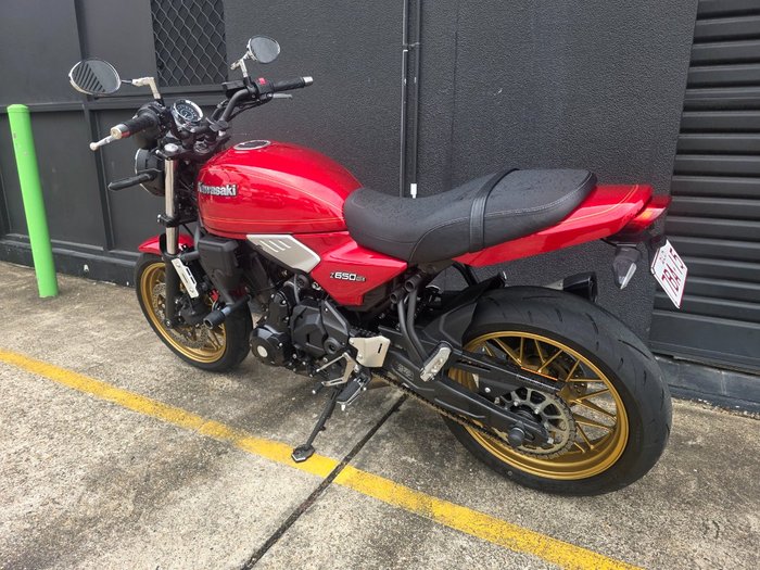 2023 Kawasaki Z650 RS RED