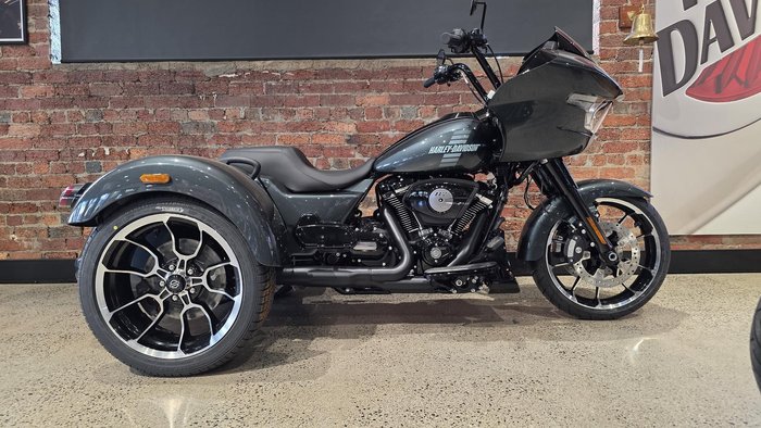 Harley-Davidson Road Glide 3 (FLTRT) Trike