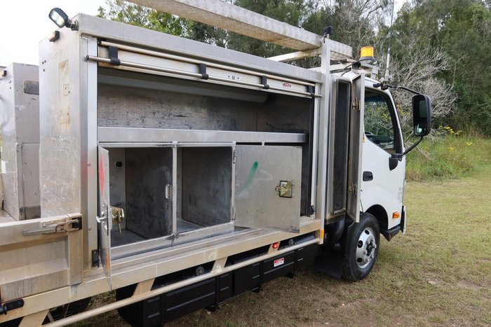 2018 Hino 300 Series 716
